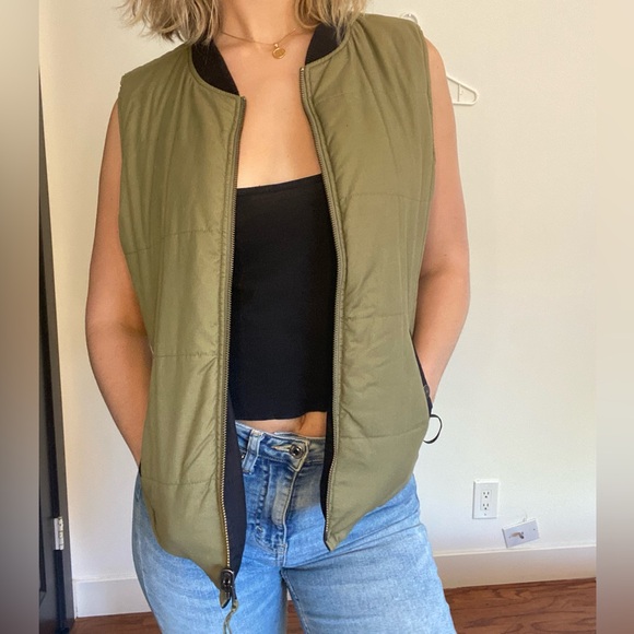 RVCA Vest - Picture 2 of 3